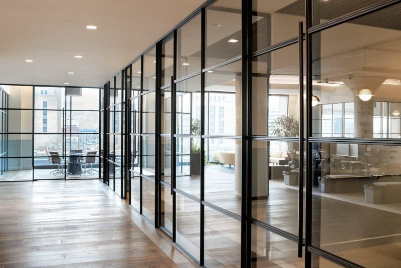 Royal Oaks Estate – Custom Glass Partitions